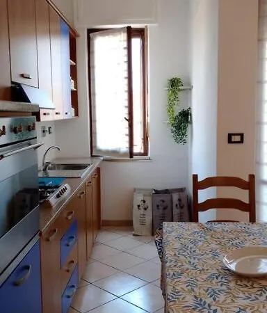 Comodo Bilocale A *